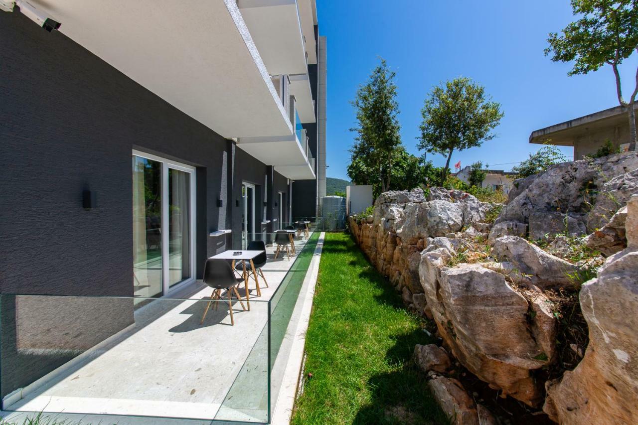 Adani Ksamil Exteriér fotografie